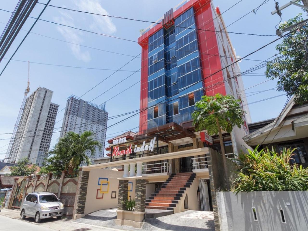 Reddoorz Plus @ Boulevard Panakkukang Makassar Eksteriør billede